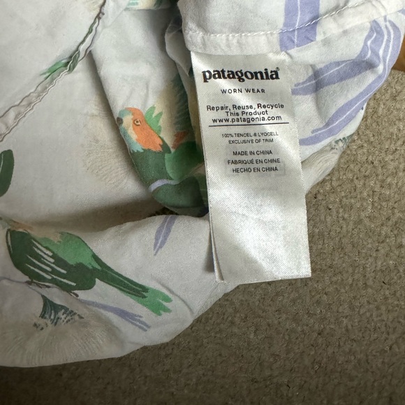 Patagonia Blouse Womens Small June Lake Top Bird Print Short Sleeve Tropical - Picture 2 of 7